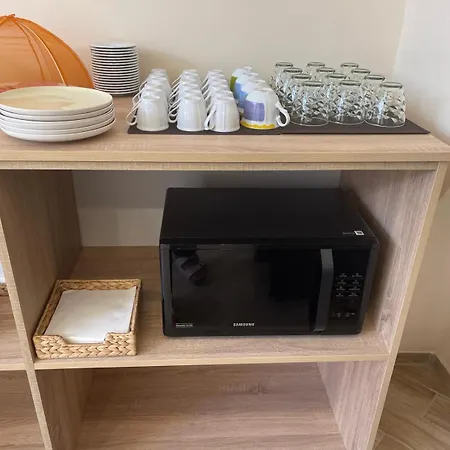 Attic Πανσιόν 4*