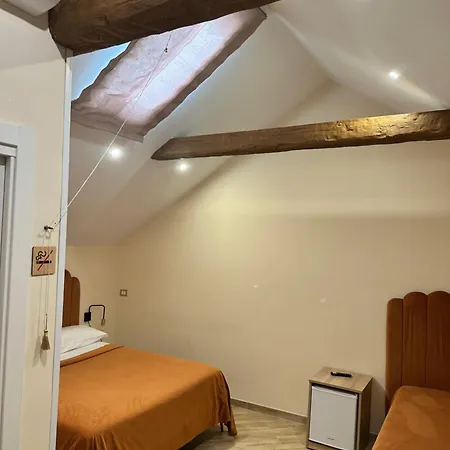 招待所 Attic *