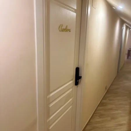 Attic Гостевой дом Неаполь