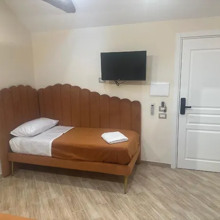 Casa de hóspedes Attic 4*