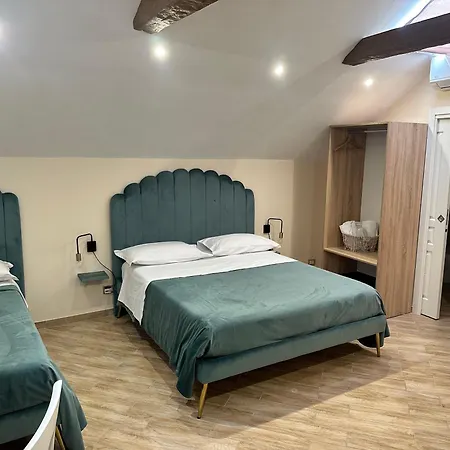 Casa de hóspedes Attic